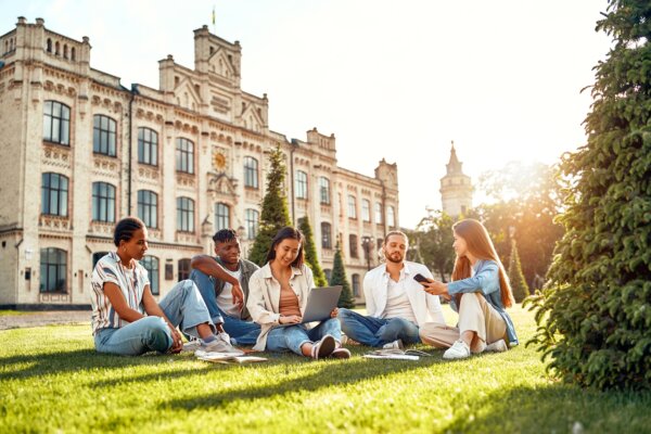 How Students Can Make the Most of Their College Education