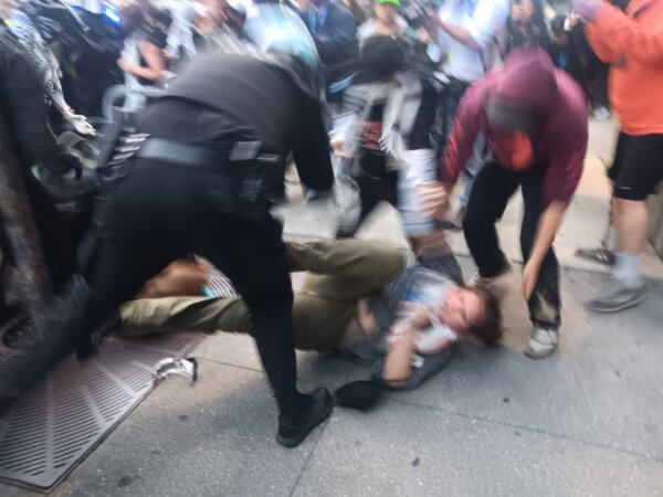 Epoch Times Photo