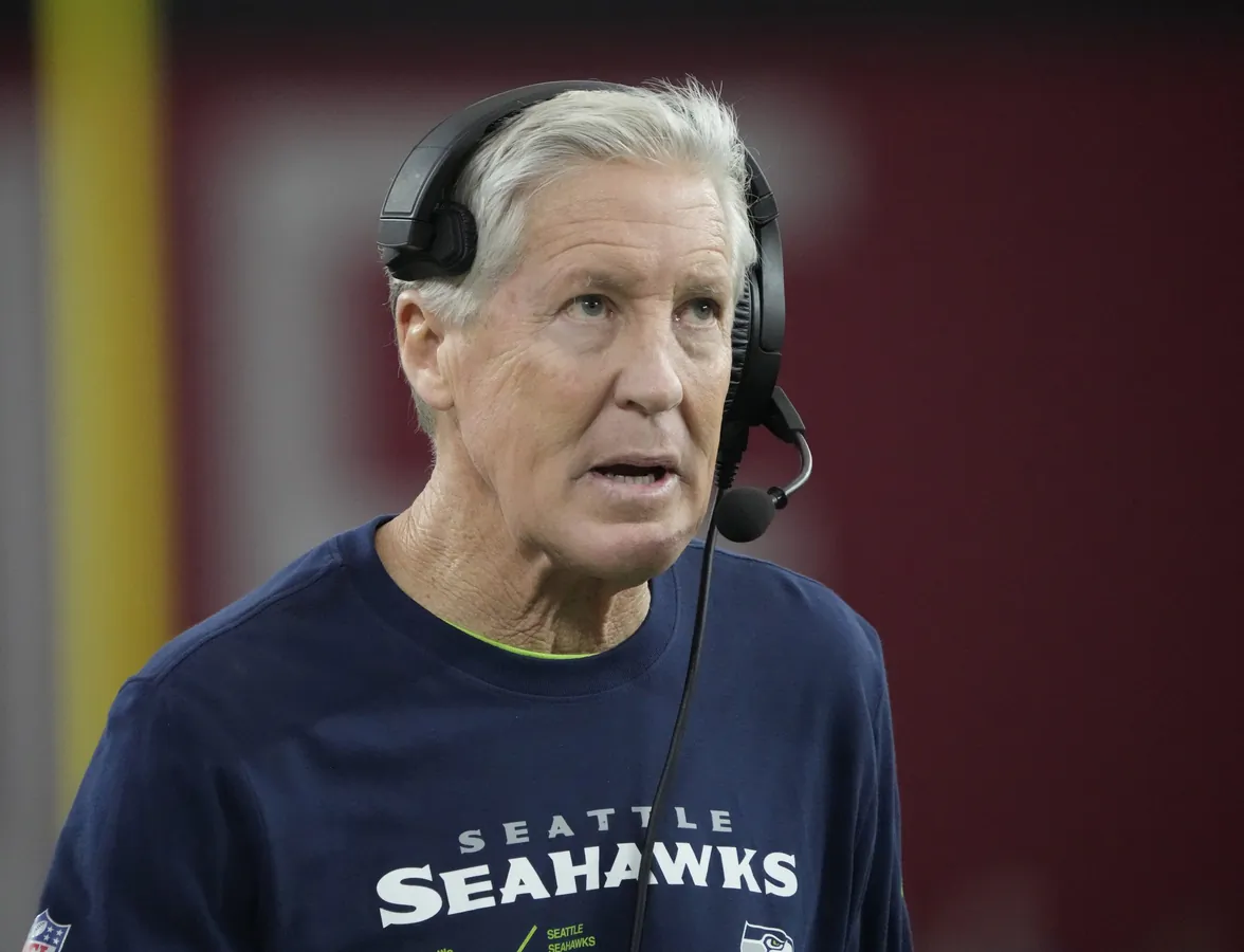 Seattle Seahawks Coach Pete Carroll looks toward the scoreboard during a game against the Arizona Cardinals in Glendale, Ariz., on Jan. 7, 2024. (Michael Chow/The Arizona Republic via Field Level Media)