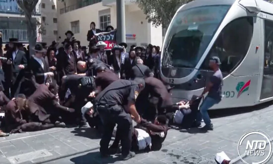 Ultra-Orthodox Demonstrators Protest Mandatory Israeli Army Enlistment in Jerusalem