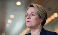 PM Rejects Claim He Vetoed a Deal With the Greens for New Environmental Regulation