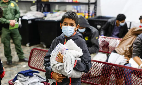 DHS Locates Nearly 130,000 Unaccompanied Missing Children, Says Noem