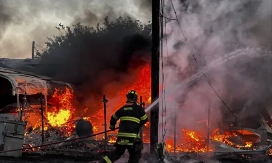 Fiery Plane Crash in West Texas Kills 2, Injures 1