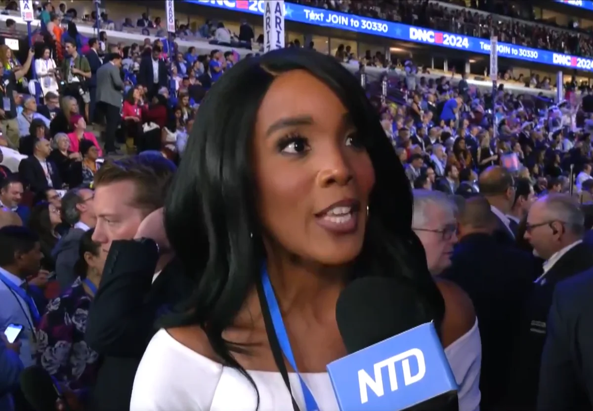 Ameshia Cross, former advisor to the Obama campaign, talks about the challenges ahead for the Harris-Walz ticket at the Democratic National Convention in Chicago on Aug. 22, 2024. (NTD)