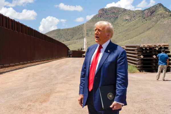 Man Arrested for Death Threats Against Trump During Arizona Border Visit