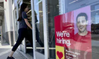 Revision of Job Numbers Sparks Mixed Assessment on US Economy, Labor Market