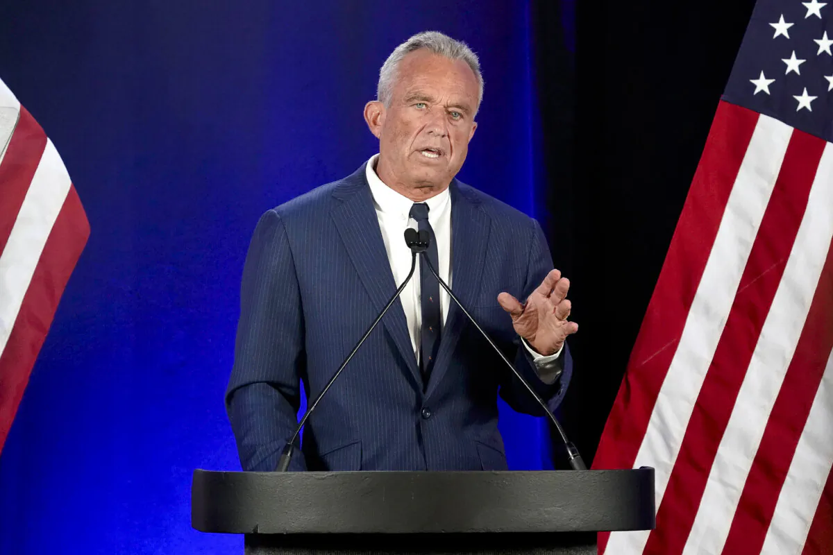 Independent presidential candidate Robert F. Kennedy Jr. announces he is suspending his presidential campaign at a news conference in Phoenix, on Aug. 23, 2024. (Darryl Webb/AP Photo)