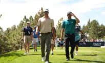 Adam Scott Builds a 3-shot Lead in Hopes of Getting to FedEx Cup Finale