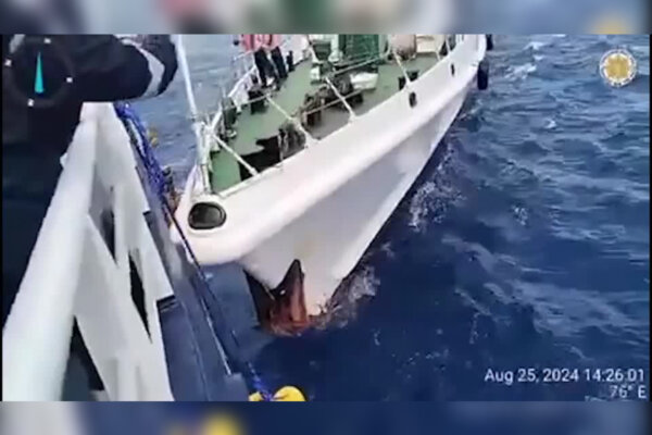 Chinese, Philippine Coast Guard Vessels Collide in Disputed Waters