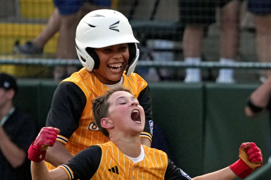 Taiwan Advances to Little League Final