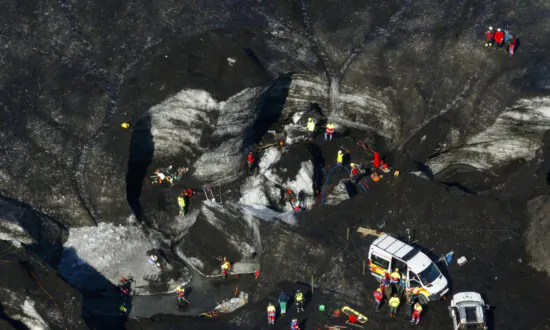 Police in Iceland Call Off Search at Ice Cave Collapse That Killed 1 Man, Saying No One Is Missing