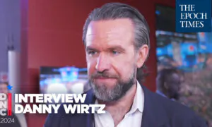 Chicago Blackhawks Owner Describes DNC as ‘Tremendously Electric’