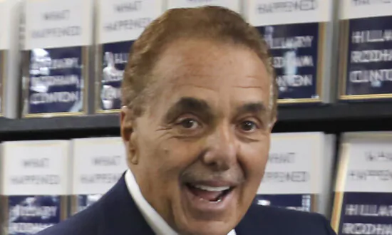 Leonard Riggio, Who Forged a Bookselling Empire at Barnes & Noble, Dead at 83