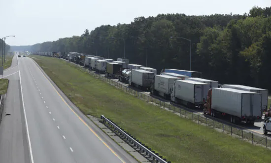 1 Killed in Interstate Crash Involving Truck Carrying ‘Potentially Explosive’ Military Devices