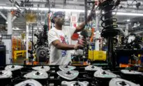 US Manufacturing Activity Expands for 8th Straight Month, Report Says