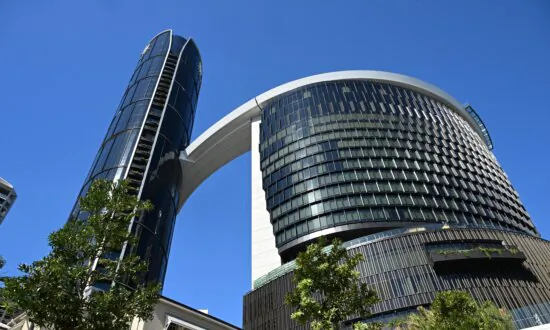 Queen’s Wharf in Brisbane Opens Amid Licensing Issues