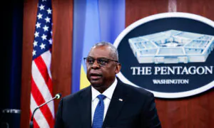 Lloyd Austin Welcomes Polish Counterpart at the Pentagon