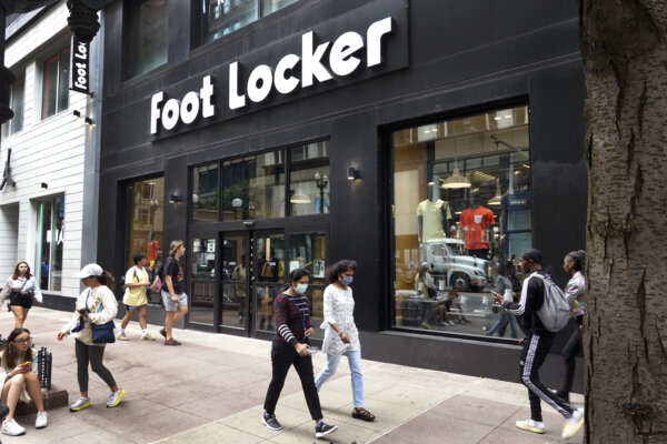 Major Retailer Moves Headquarters From New York to Florida