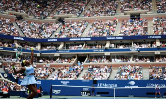 Coco Gauff Rallies in US Open Title Defense to Beat Elina Svitolina