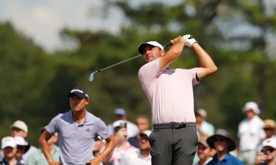 Scottie Scheffler Still on Top as Storms Hit Tour Championship