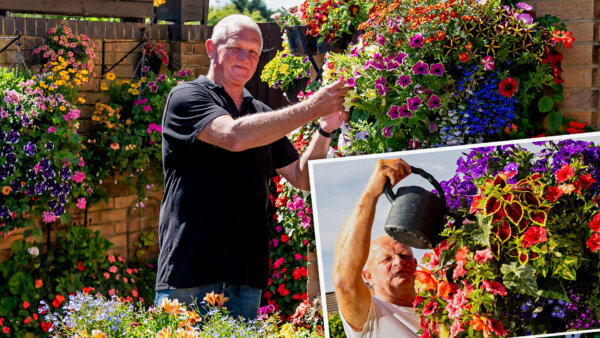 PHOTOS: 61-Year-Old Grandpa’s Multicolored Garden Boasts 200 Hanging Baskets—Here’s How It Looks