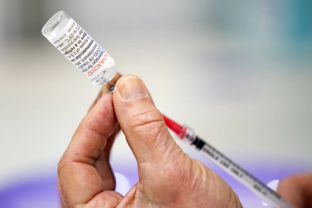 A dose of Novavax's COVID-19 vaccine is prepared, in this file image. (Joroen Jumelet/ANP/AFP via Getty Images)