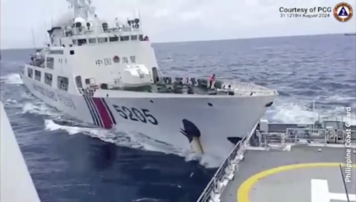 China Coast Guard vessel 5205 collides with the BRP Teresa Magbanua in disputed waters of the South China Sea near the Sabina Shoal, on Aug 31, 2024. (PHILIPPINE COAST GUARD / REUTERS/ Screenshot via The Epoch Times)