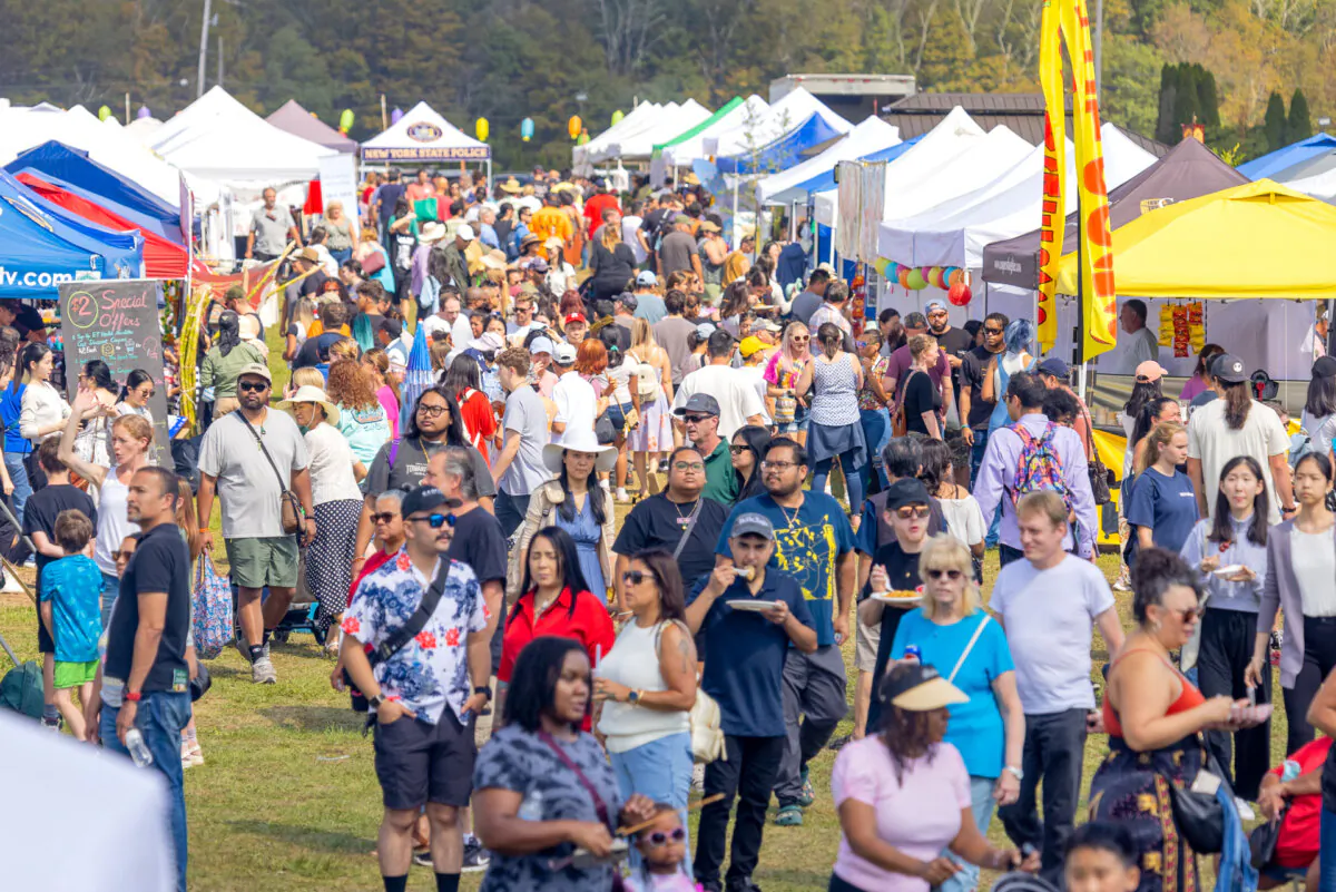 The 9th Annual Moon Festival in Deerpark N.Y., on Sept. 15, 2024. (Mark Zou/The Epoch Times)