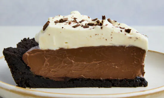 This Chocolate Cream Pie Is So Delicious, I’ve Already Made It 6 Times