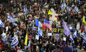 Israeli Protesters Call for Cease-Fire in Gaza, Release of Hostages