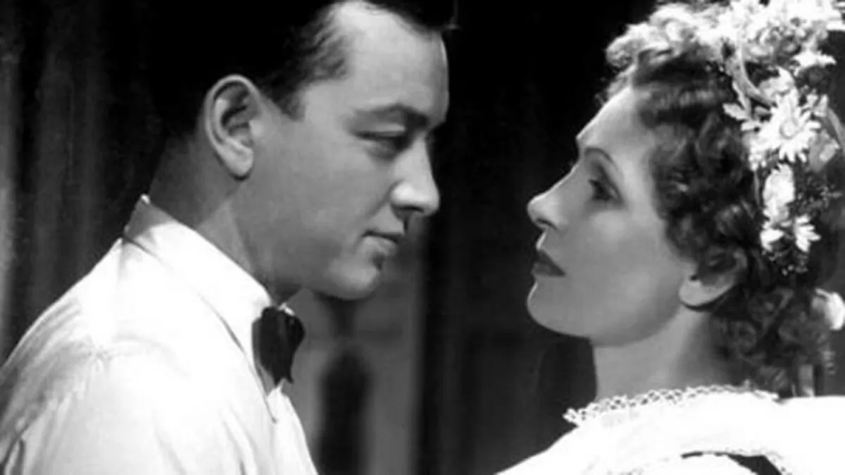 André Jurieux (Roland Toutain) is infatuated with Christine de la Chesniest (Nora Gregor), in “The Rules of the Game.” (Nouvelle Édition Française)