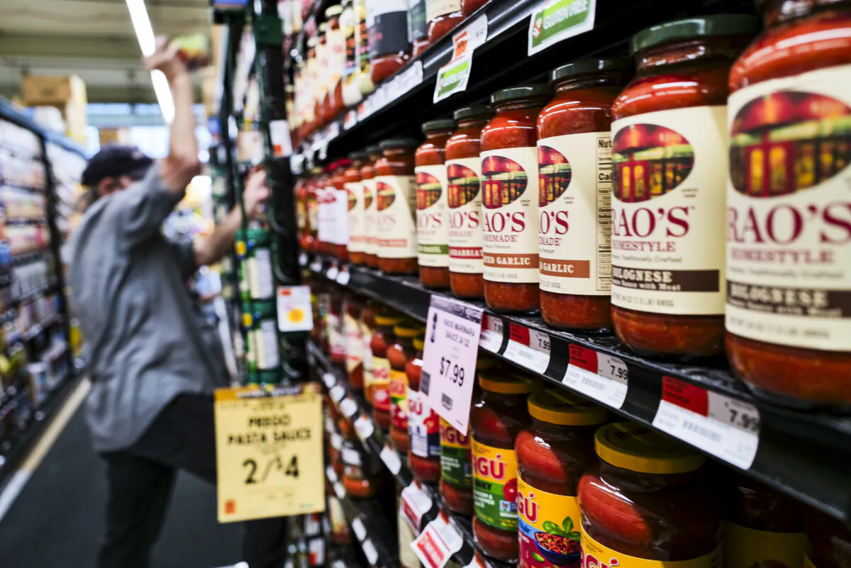 Jars of Rao's sauces are displayed along a grocery store's shelves in New York City on Aug. 07, 2023. (Spencer Platt/Getty Images)