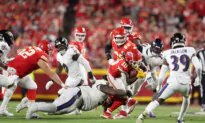 Sports Brief: Chiefs Hang On to Beat Ravens; Brazil Hosts First NFL Game; Americans Meet in US Open Semifinals