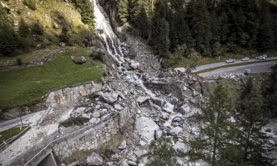 Tourists Helicoptered Down From Swiss Mountain Resort After Mudslide Cuts Off Road Access