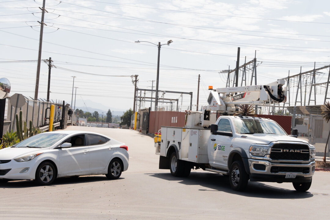 Fire Erupts at SDG&E Battery Storage Facility