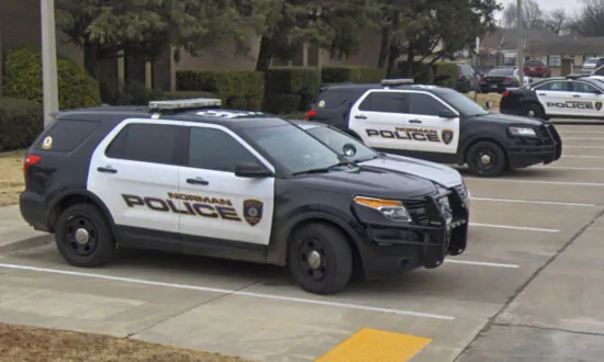 2 Siblings Found Dead Inside Vehicle in Oklahoma: Police