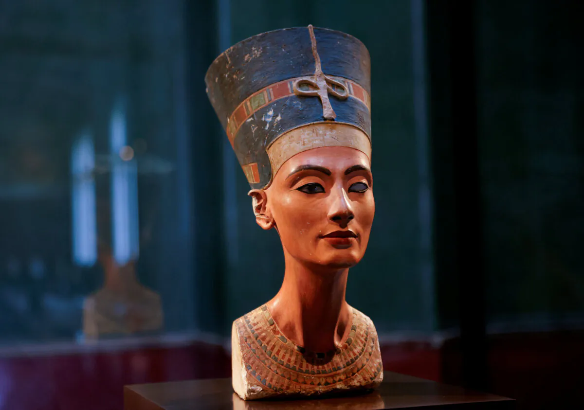 The bust of Queen Nefertiti, Berlin on March 1, 2021. (Fabrizio Bensch/Reuters)