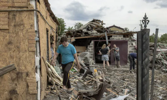 Russian Forces Capture Village Near Key Ukrainian Transit Hub, Moscow Claims