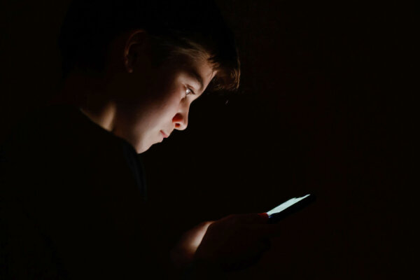 Bill to Ban Underage Kids From Social Media to Be Introduced to Australian Parliament