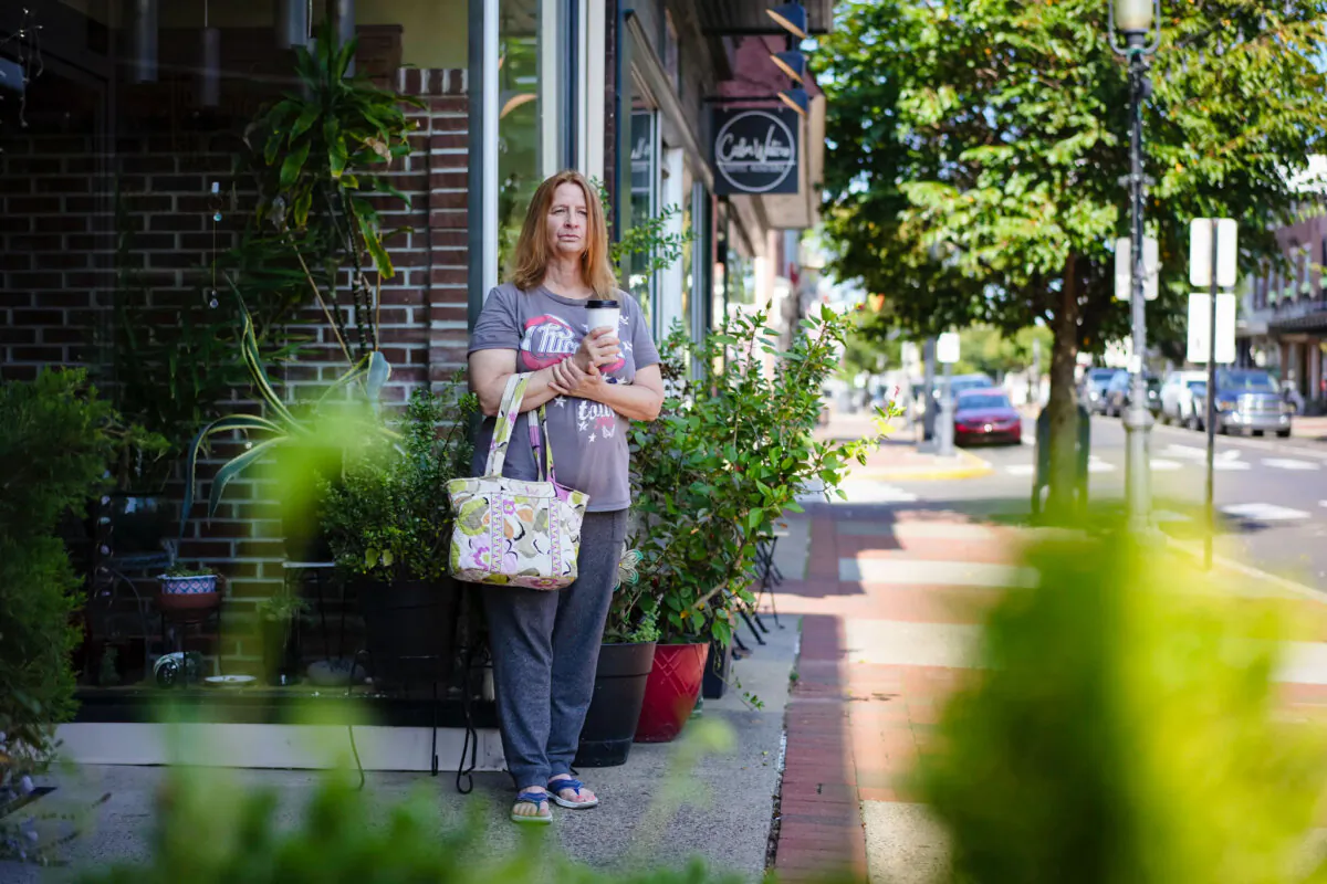 Carolyn McIntyre in Bristol, Pa., on Sept. 9, 2024. (Samira Bouaou/The Epoch Times)