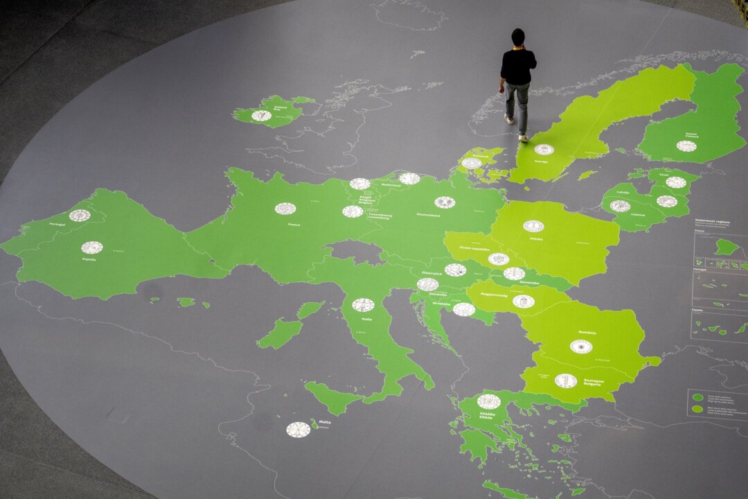 Euro Area Growth Stalls at 0.1 Percent as US Economy Surges 3 Percent In 2nd Quarter
