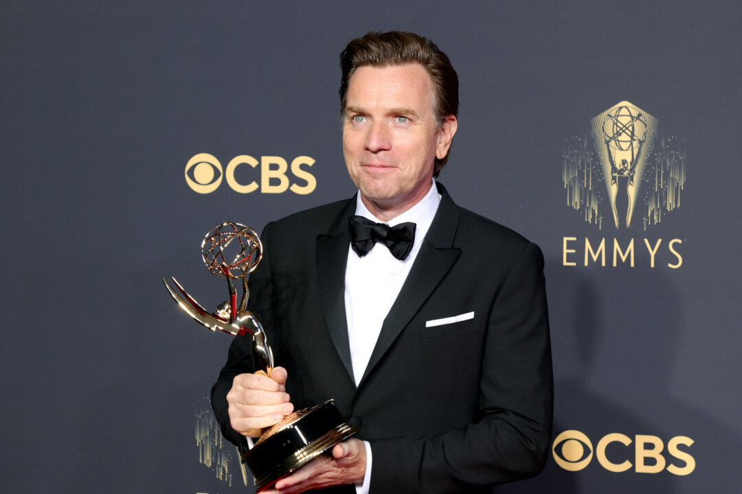 Ewan McGregor Honored with Hollywood Walk of Fame Star