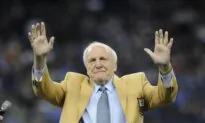 Hall of Famer Joe Schmidt, Who Helped Detroit Lions Win 2 NFL Titles, Dies at 92