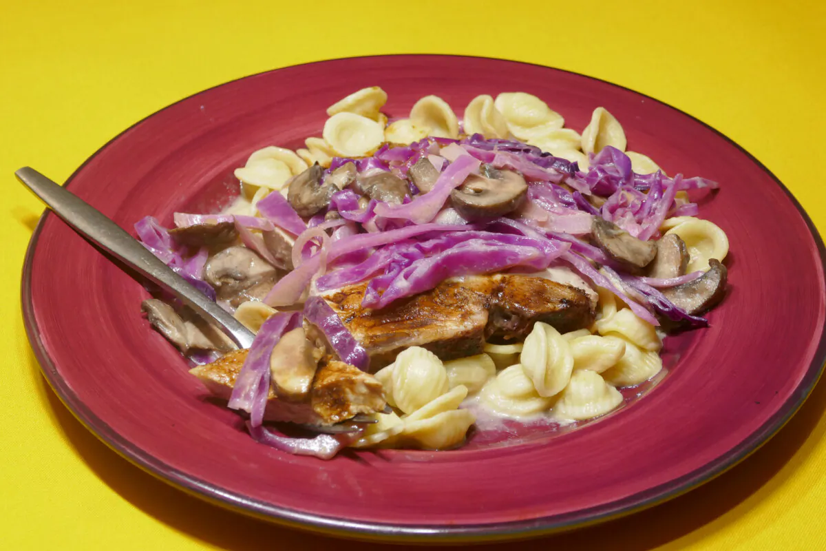 Smothered Pork Chops with Mustard Shallot Sauce. (Linda Gassenheimer/TNS)