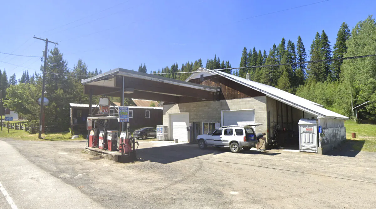 The Atkinson Distributing station in Cardiff, Idaho, in June 2024. (Google Street View/Screenshot via The Epoch Times)