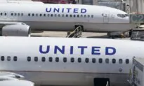 United Airlines to Offer Free Starlink Wi-Fi on All Flights