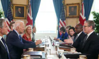 Biden and Starmer Leave Ukraine Long-Range Missile Question Open