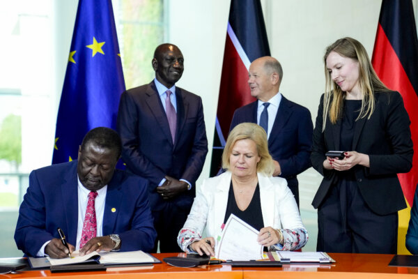 Germany Signs Labor Deal With Kenya to Import Workers From Africa