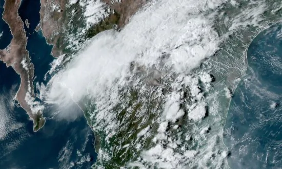 Tropical Storm Ileana Weakens to Depression