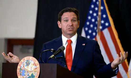 Desantis Deploys National Guard to Ports